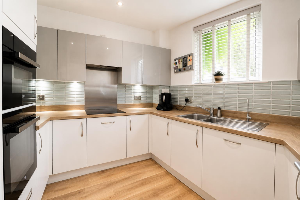 House in Dartford - View 4