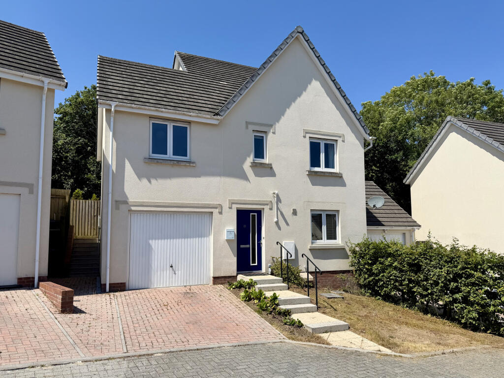 Main image of property: The Knowle, Kingsteignton, Newton Abbot