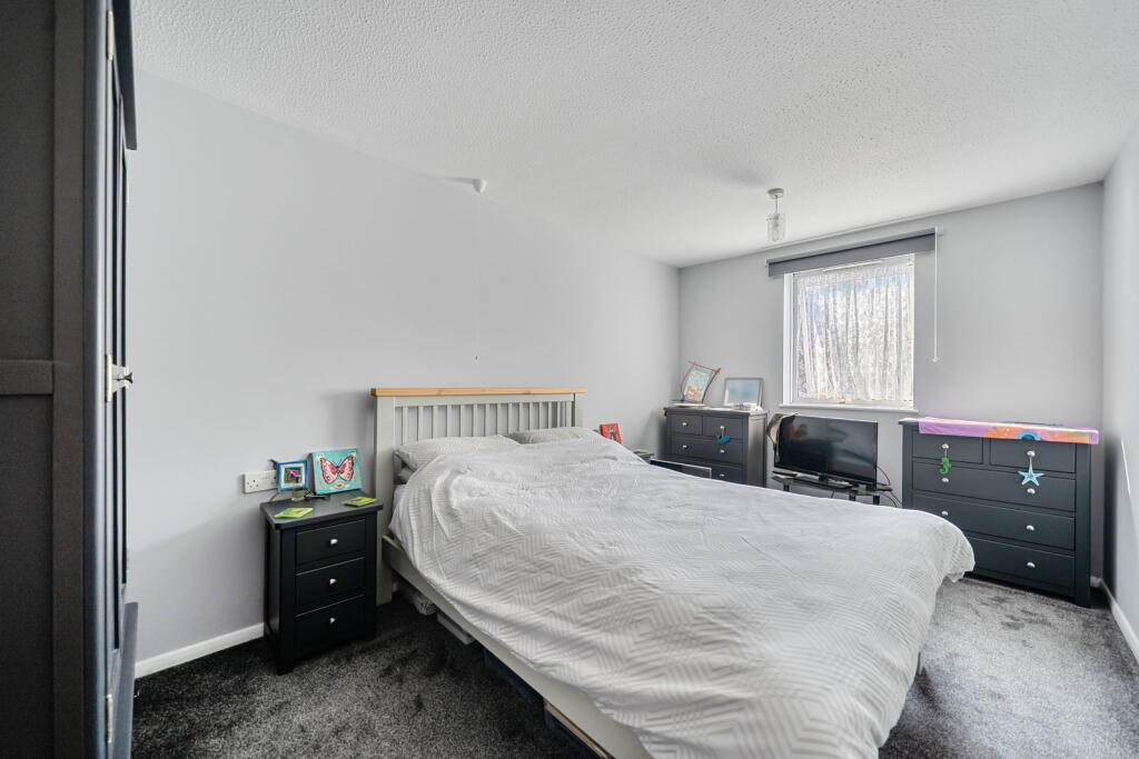 Apartment in Tunbridge Wells, High Brooms, Southborough - View 3