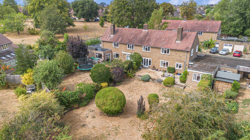 Main image of property: Kingston Close, Abingdon, OX14