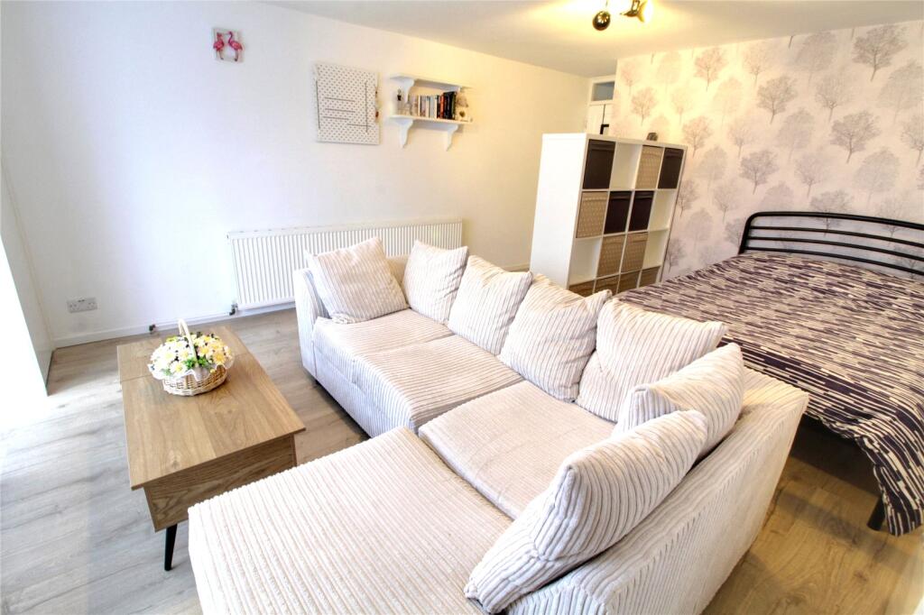 Main image of property: Capstan Ride, Enfield, Middlesex, EN2