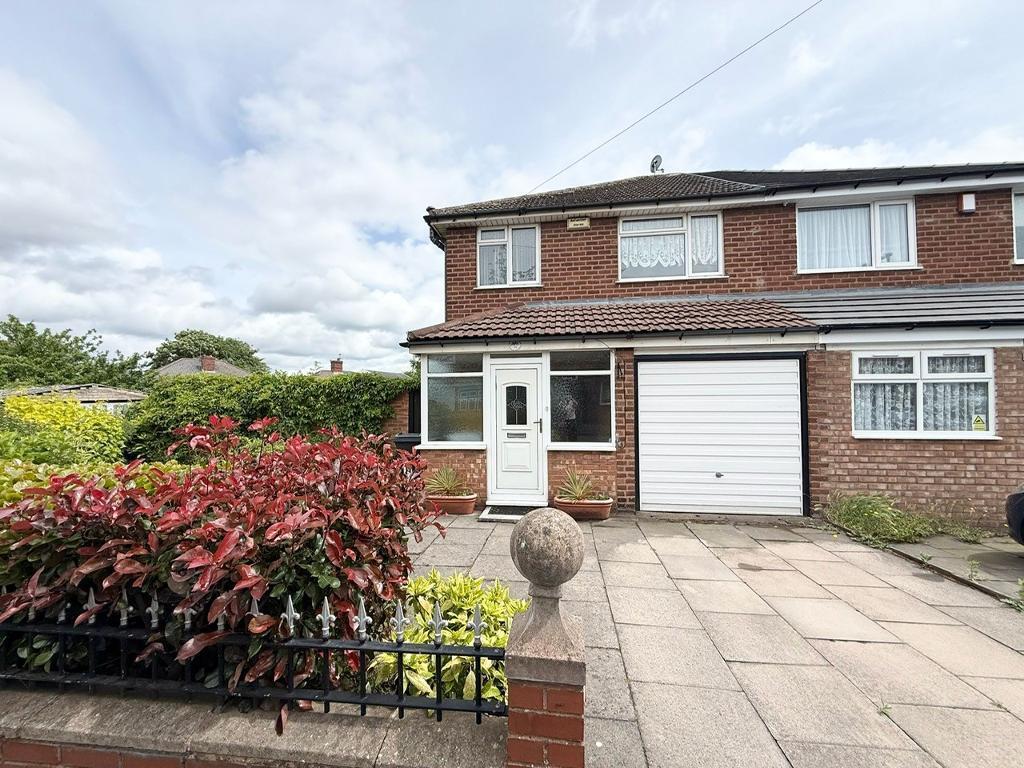 Main image of property: Leacroft Grove, West Bromwich, West Midlands, B71 2QP