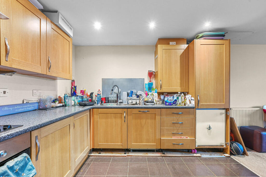 Apartment in Watford, Cassio Metro, Holywell Estate - View 4