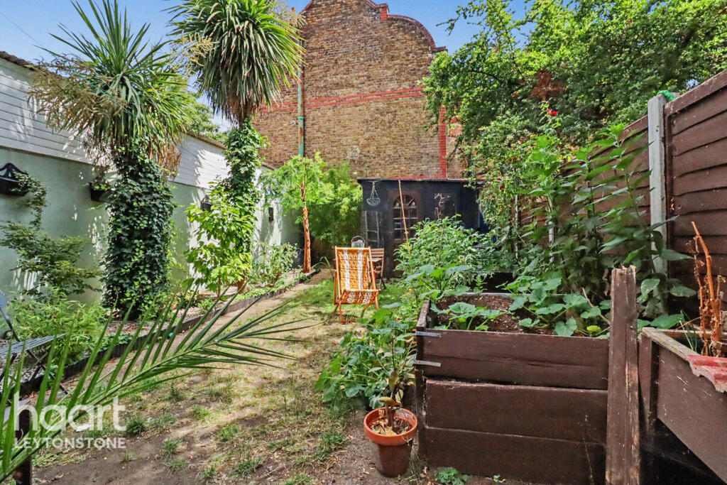 Apartment in London, Leyton - View 2