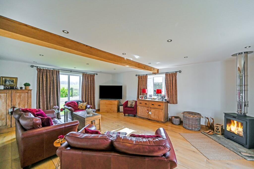 Blackwall Road, Hinxhill, Ashford, Kent, TN25 photo 4