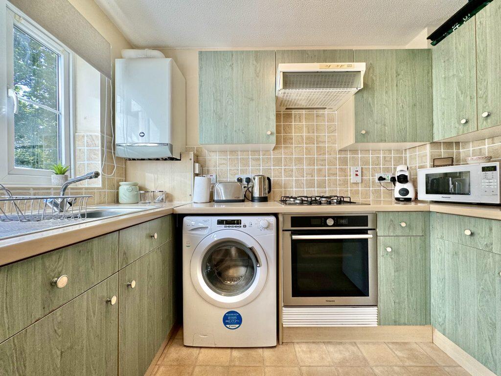 Heather Way, Yeovil, Somerset, BA22 photo 4