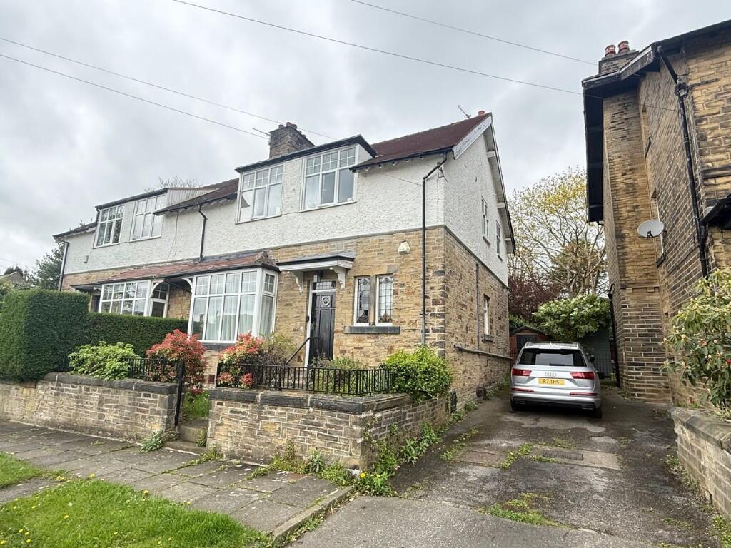 Main image of property: 26 Willow Drive, Willowfield, Halifax, West Yorkshire, HX2 7NG