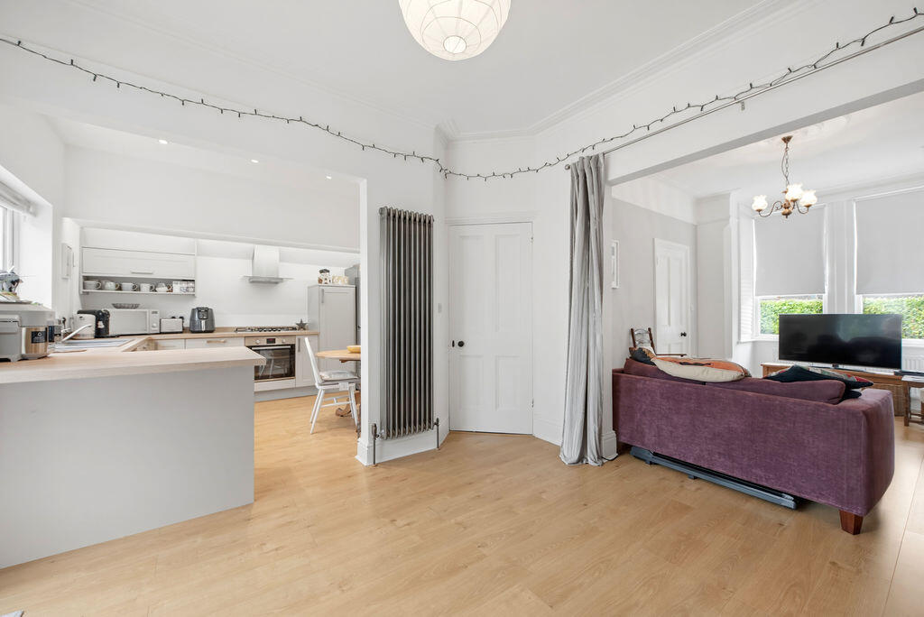 House in Portsmouth - View 5