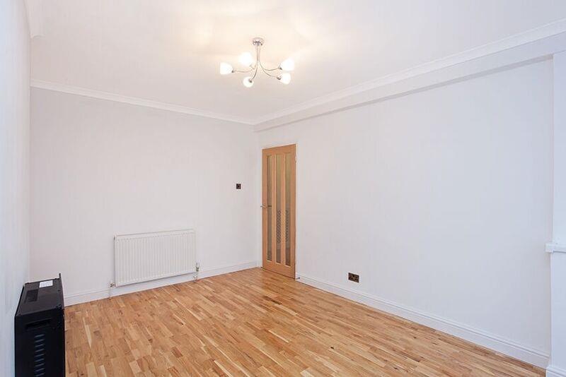 Apartment in London - View 3
