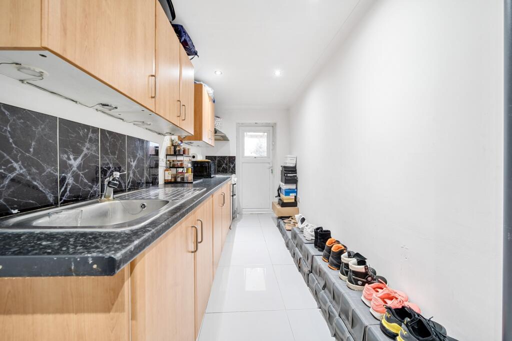 House in Southall - View 3