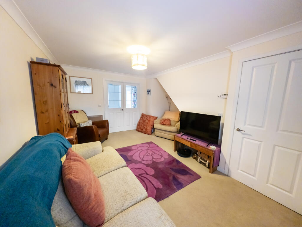 House in Basingstoke and Deane, Sherfield Park - View 5