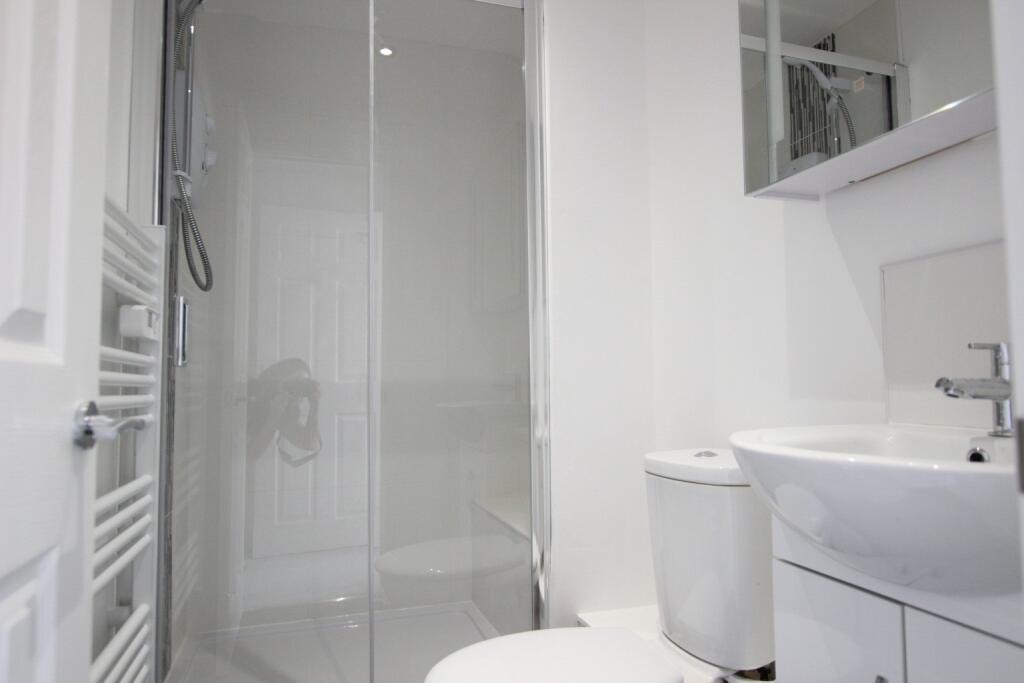 Apartment in Worcester - View 5