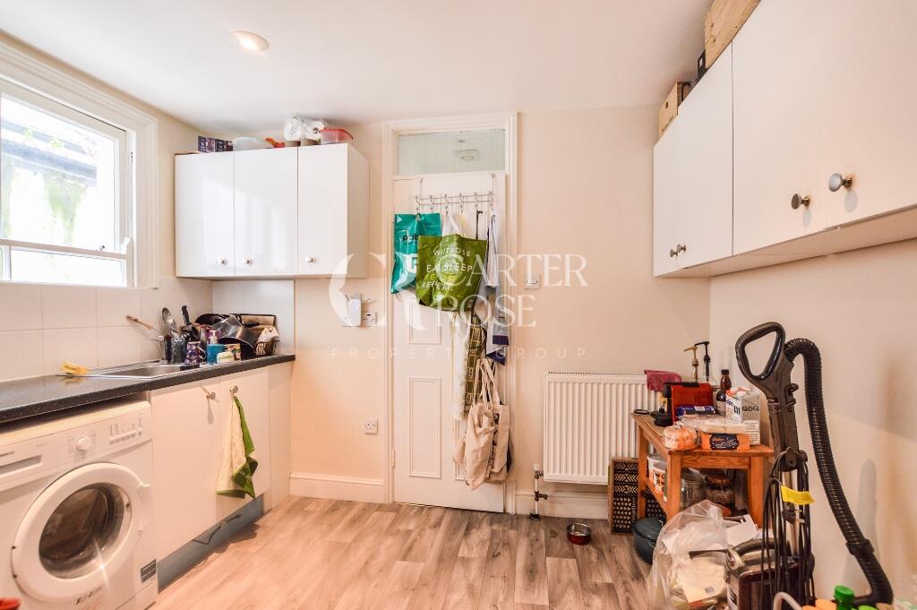 Apartment in London - More