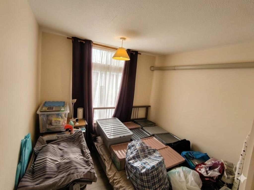 House in Portsmouth - More