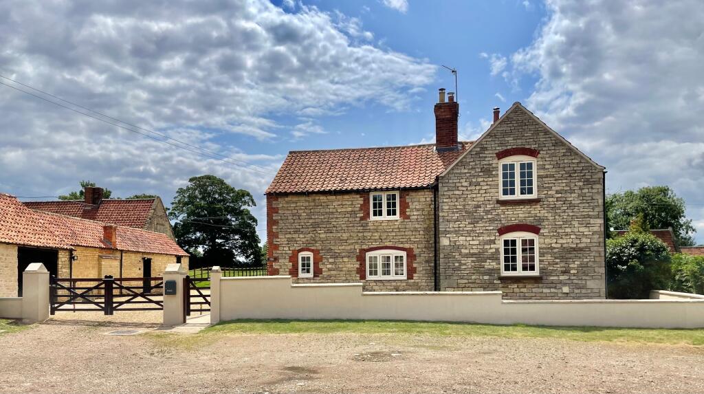 Main image of property: Main Street, Sleaford, Haceby, NG34