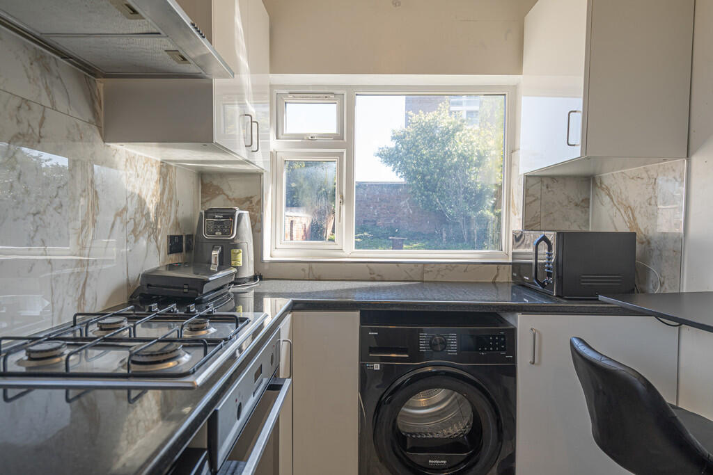 Additional image 4 of Endwood Court Road, Handsworth Wood