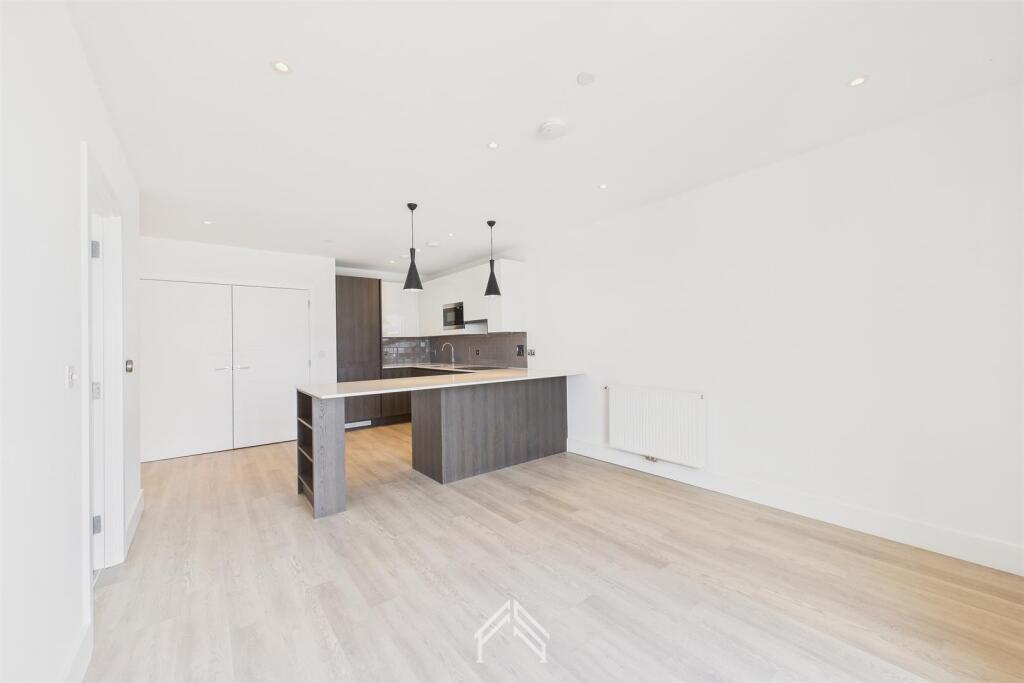 Main image of property: Indigo Plaza, Watford WD18