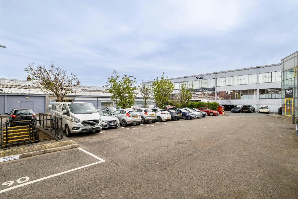Hille Watford49.jpg