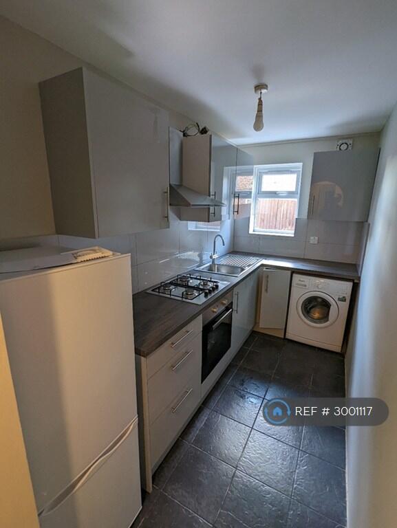 Downham Way, Bromley, BR1 photo 5