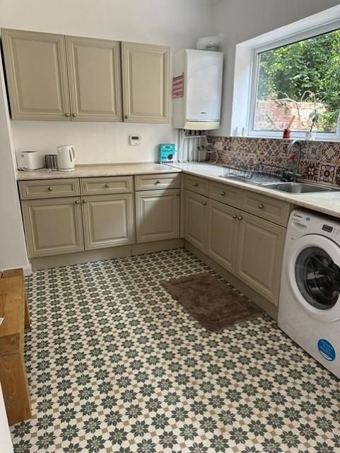 20 Ellis Leazes, Durham - More