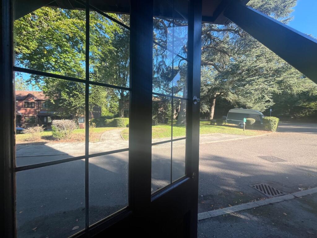 1 bedroom maisonette for rent