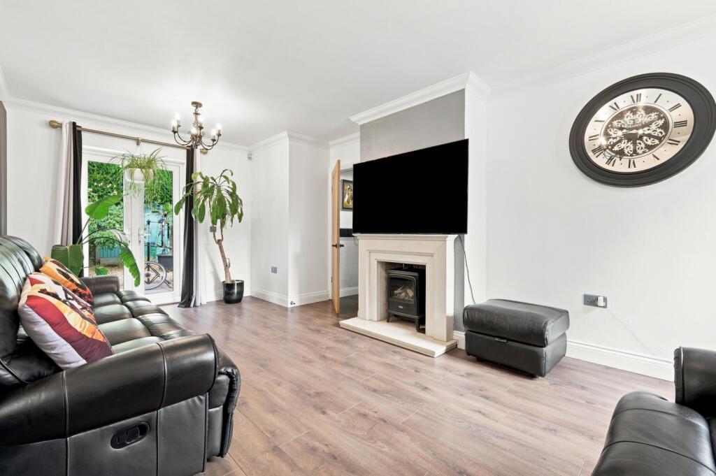 House in Chelmsford - More