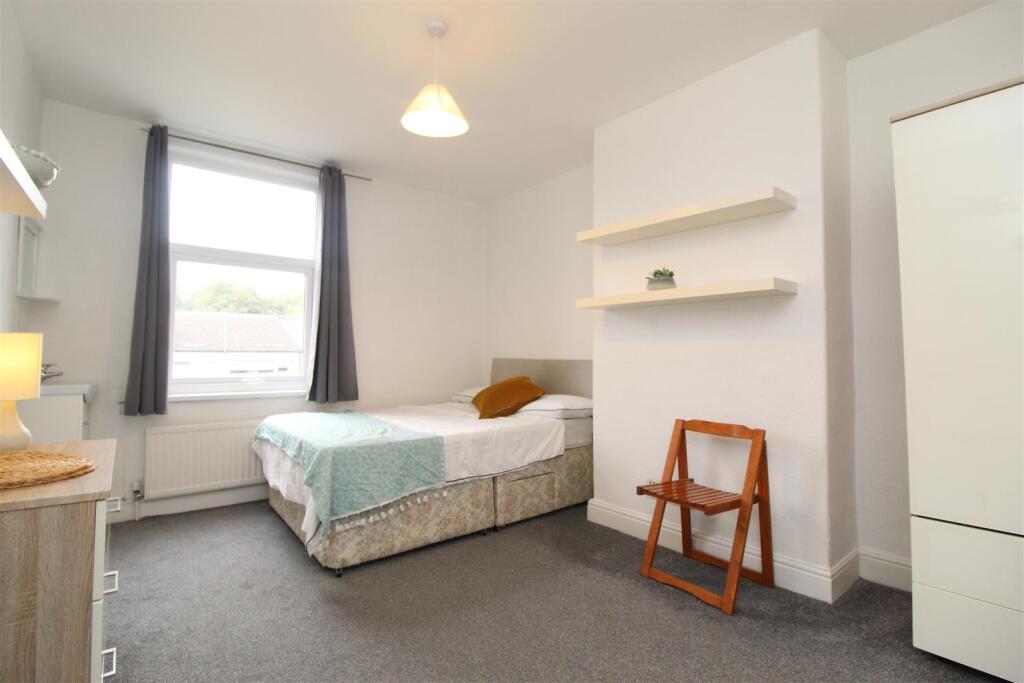 Main image of property: Union Terrace, Leeds