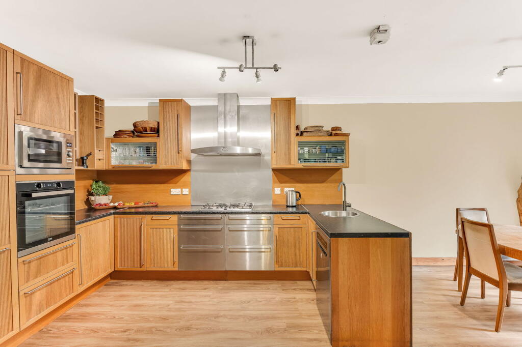 Greenshields Road, Bedford, MK40 photo 5