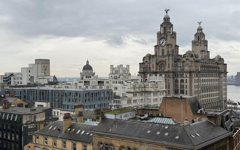 Main image of property: 7th Floor Yorkshire House, Chapel Street, Liverpool, Merseyside, L3