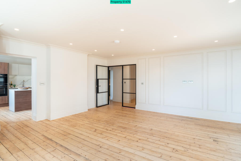 Apartment in Canterbury - View 4