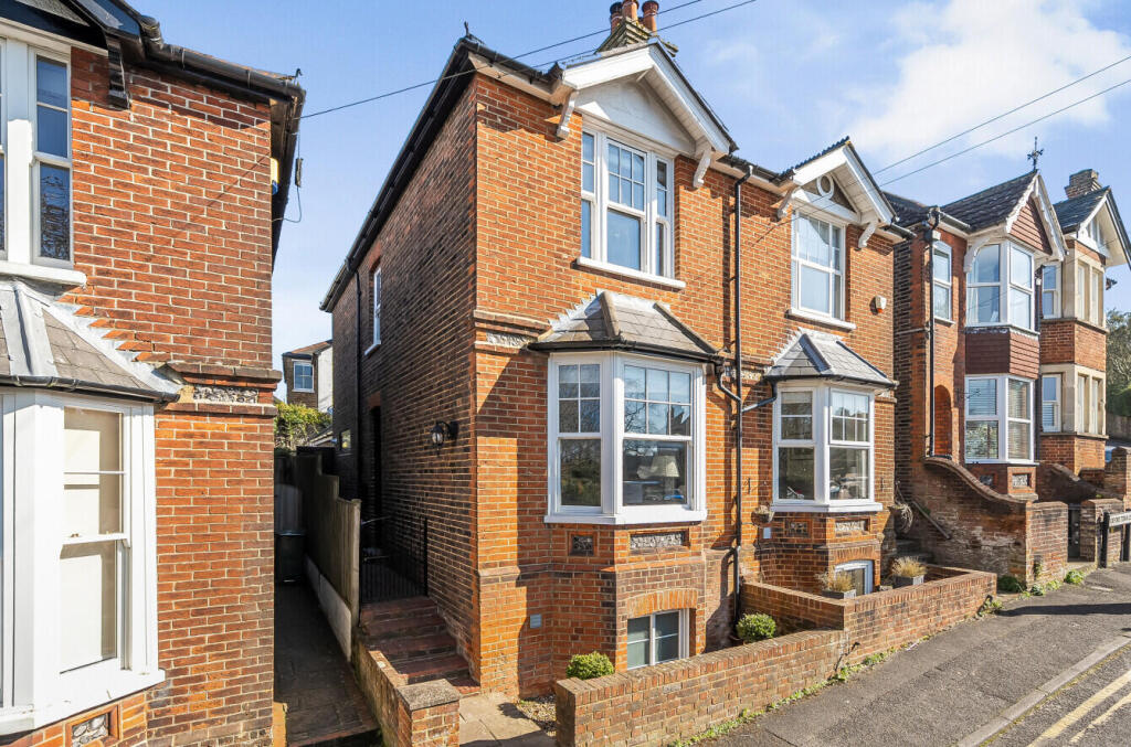 Main image of property: Oxford Terrace, Guildford