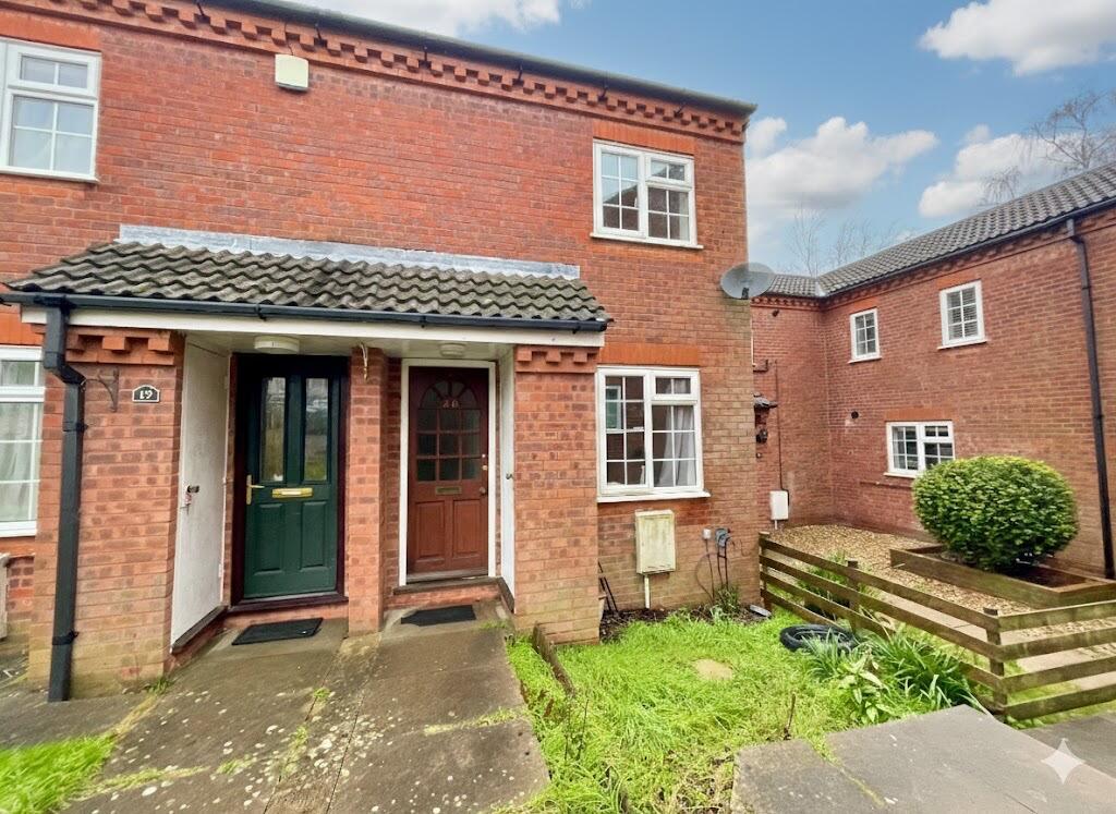 2-bed semi-detached on Ormsby Close, Luton, Bedfordshire, LU1 3SN, £240,000