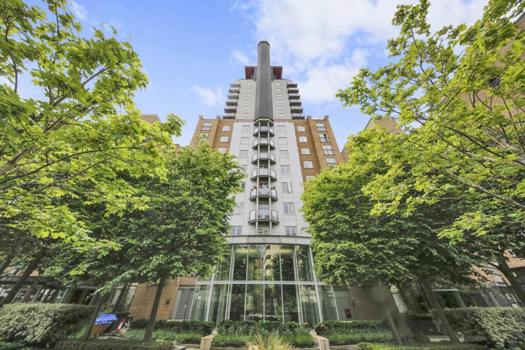 Main image of property: 5th Floor, luxury one bedroom in Seacon Tower, E14 8JX