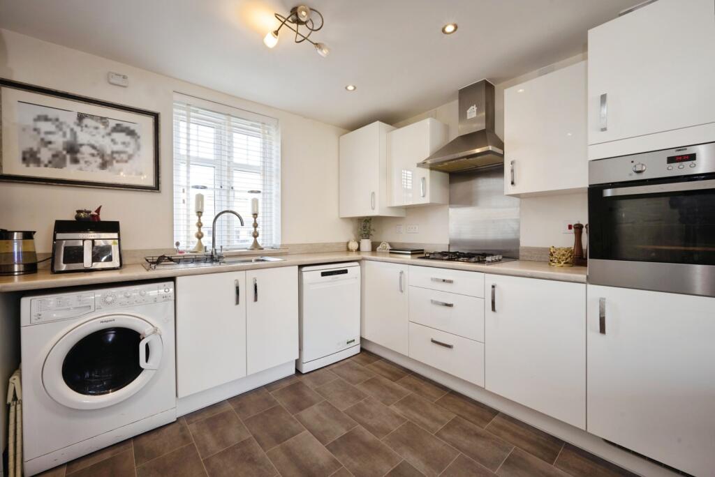 House in Milton Keynes - View 3