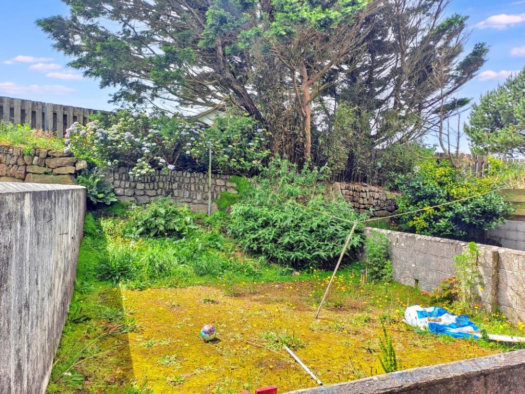 32A Trewellard Road, Pendeen, Penzance, Cornwall, TR19 7ST photo 2