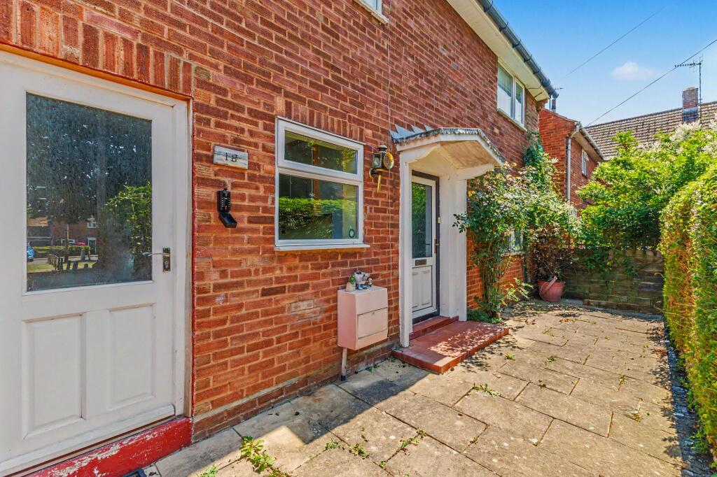Main image of property: Bayly Close, Evesham, WR11