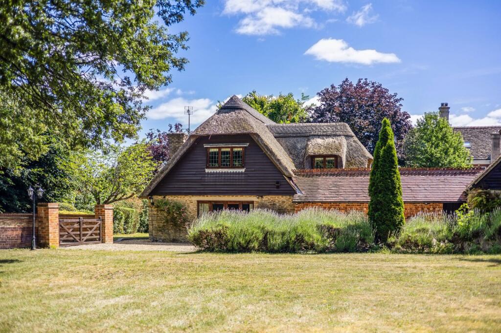 Main image of property: Pinewoods Road, Longworth, Abingdon, Oxfordshire