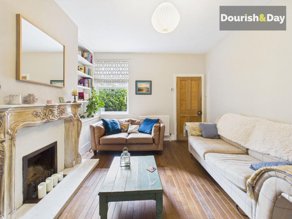 House in Stoke-on-Trent - More