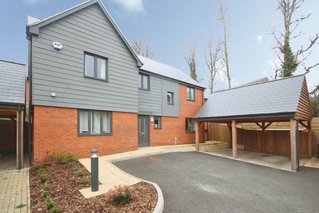 Main image of property: Birch Drive, LEAMINGTON SPA, Warwickshire, CV33
