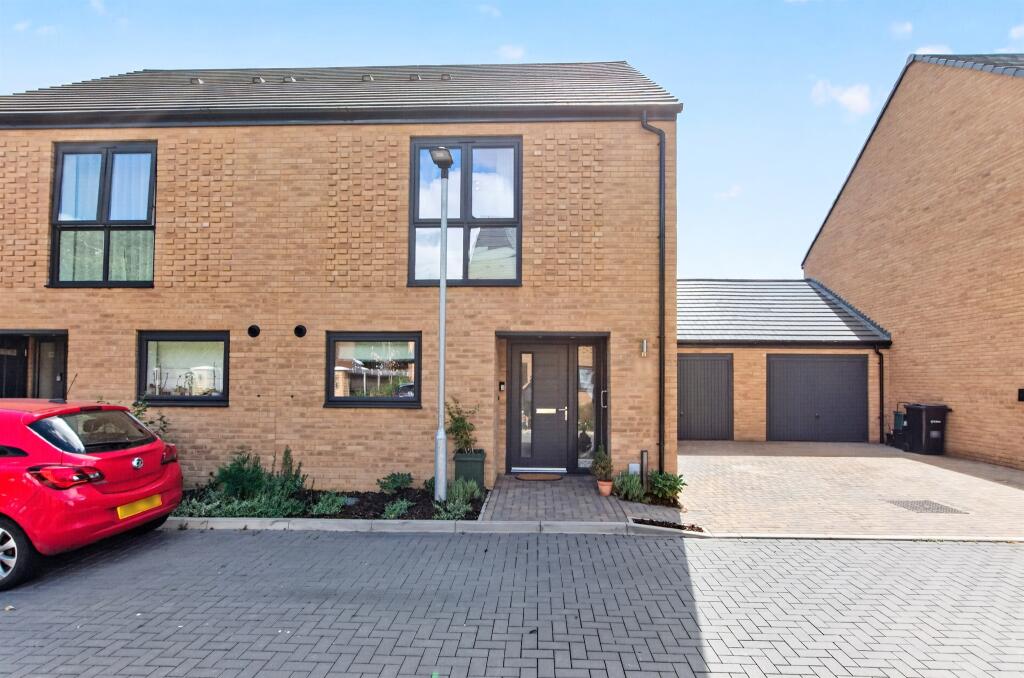 Main image of property: The Approach, St. Albans