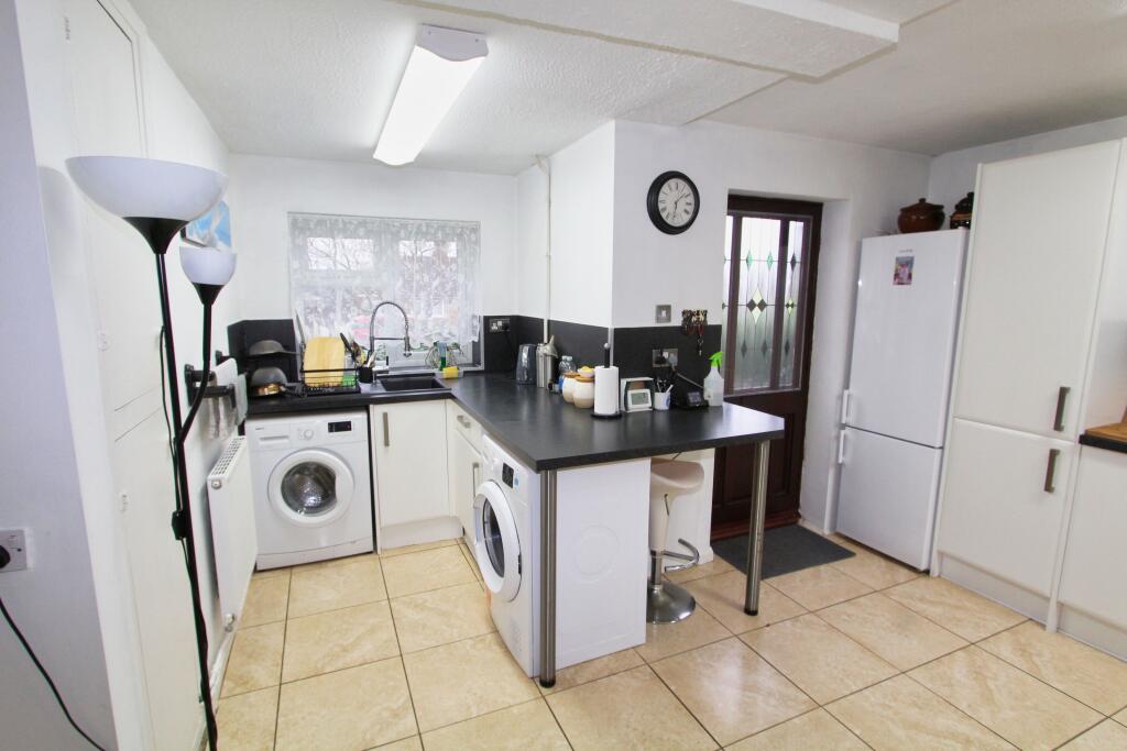 House in Leicester, North Northamptonshire - More