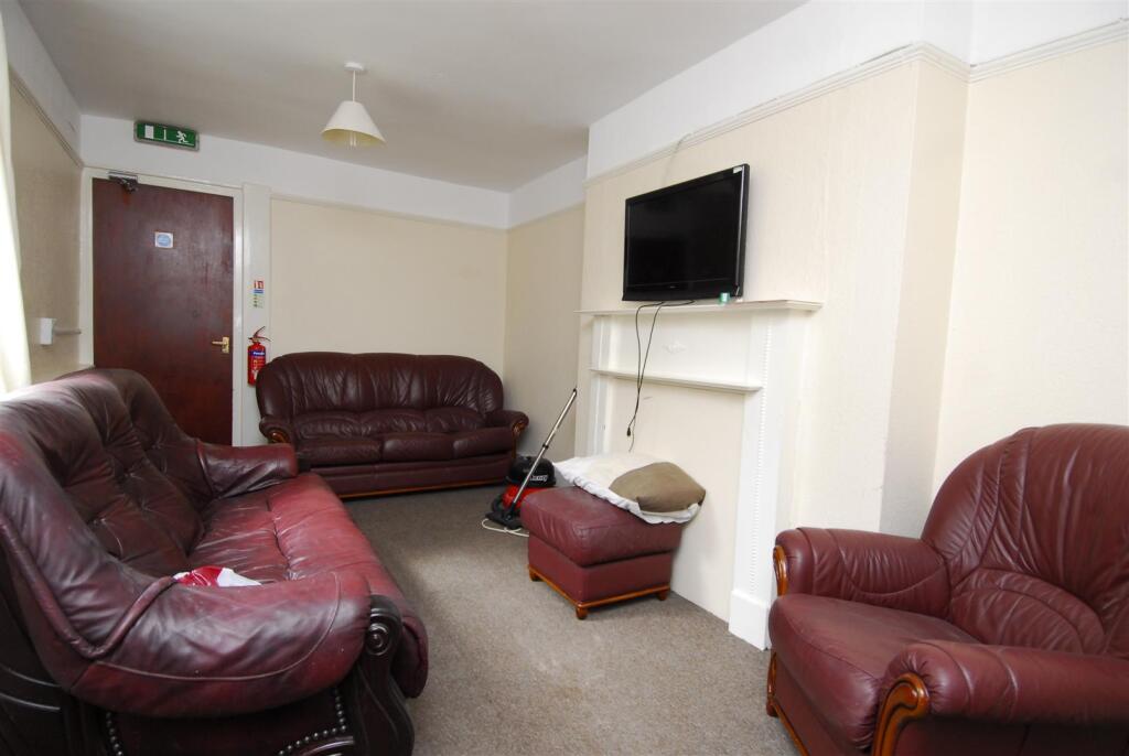 House in Plymouth - View 3