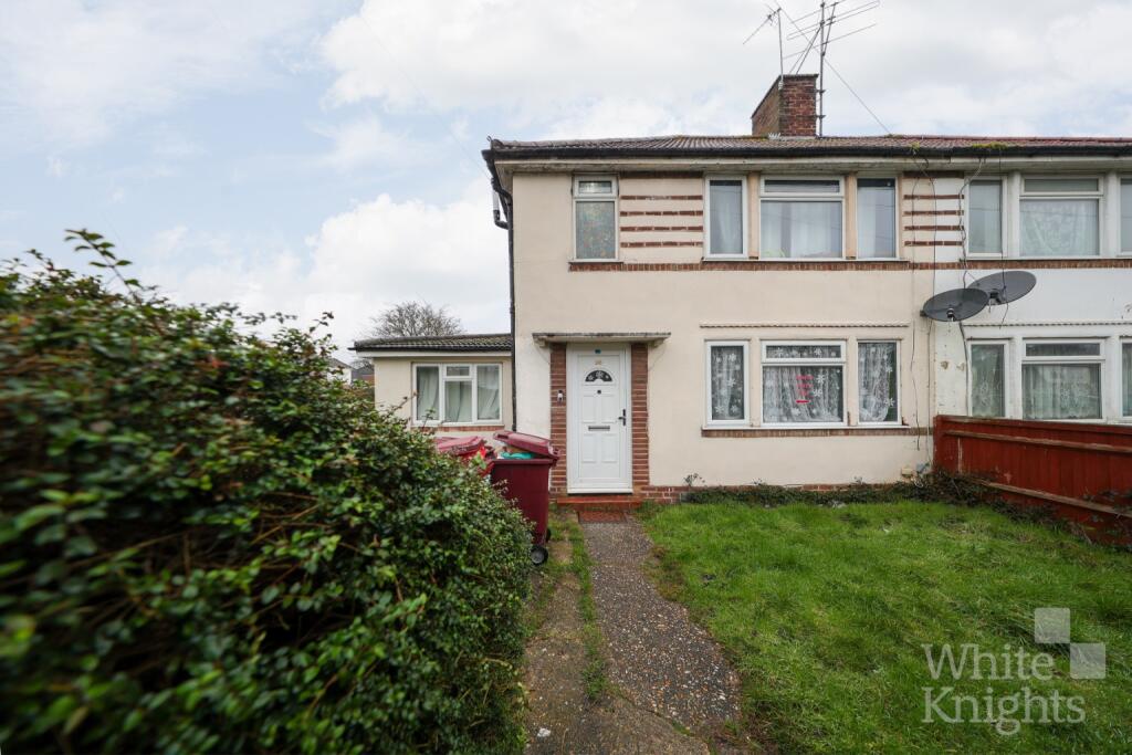 Main image of property: Blandford Road, Reading, Berkshire, RG2 8RW