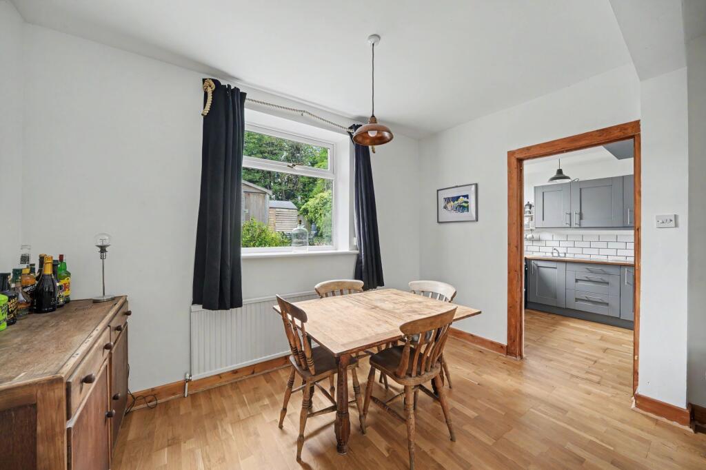 Close Hill Lane, Taylor Hill, Huddersfield - View 6