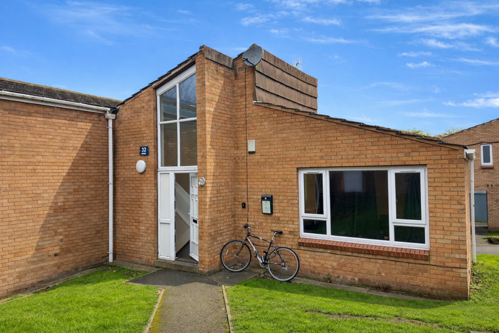 Main image of property: 32 Park Village, 200 Norfolk Park Road, Sheffield, South Yorkshire S2 2UA