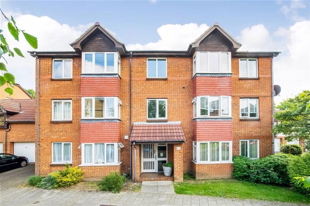 Main image of property: Sterling Gardens, New cross