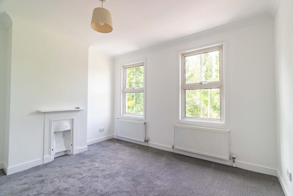 House in Harpenden, Batford - More