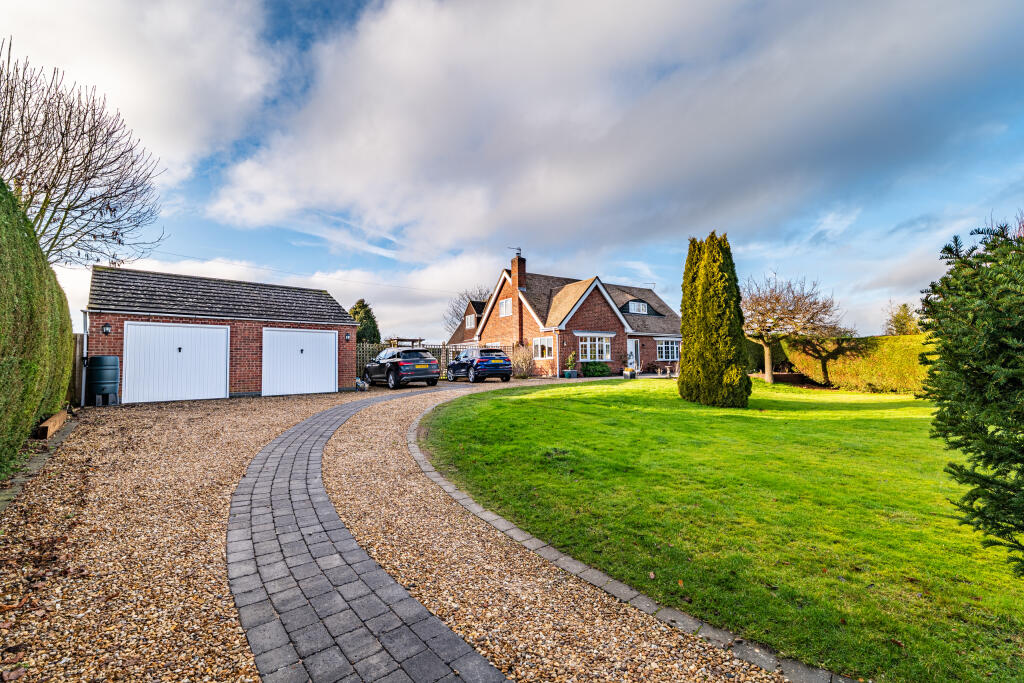 Main image of property: Priory Lodge, Church Lane, Long Bennington, Newark, Nottinghamshire