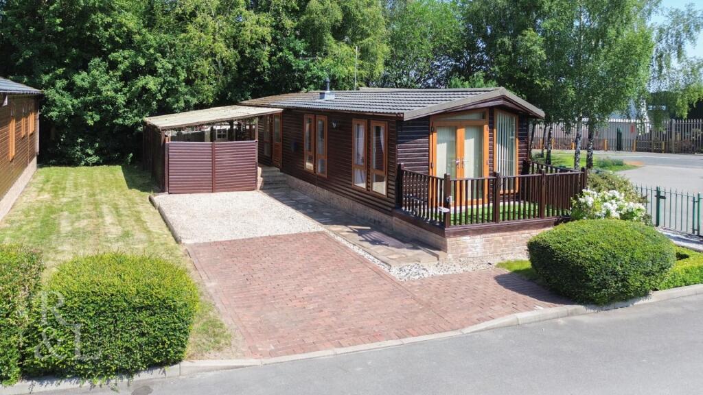 Main image of property: Luxury Lodges, Park Road, Overseal