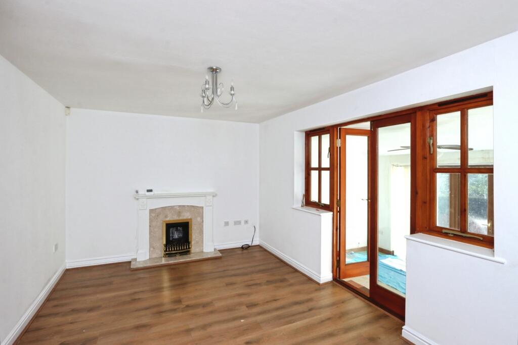 Richmond Court, Sheffield, S13 photo 4